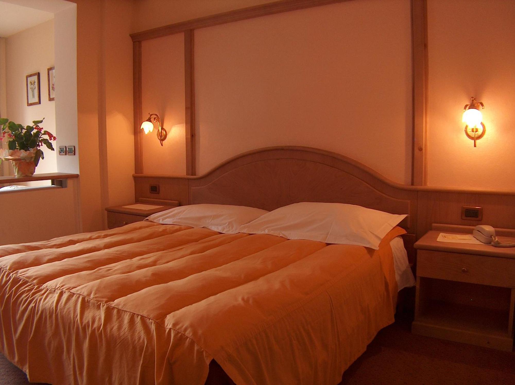 Hotel Catinaccio Rosengarten Moena Exterior photo