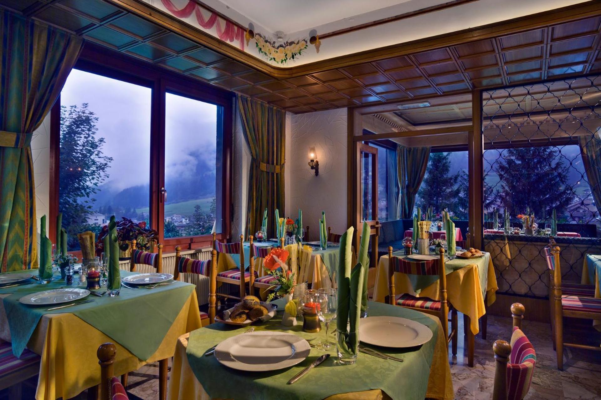 Hotel Catinaccio Rosengarten Moena Exterior photo